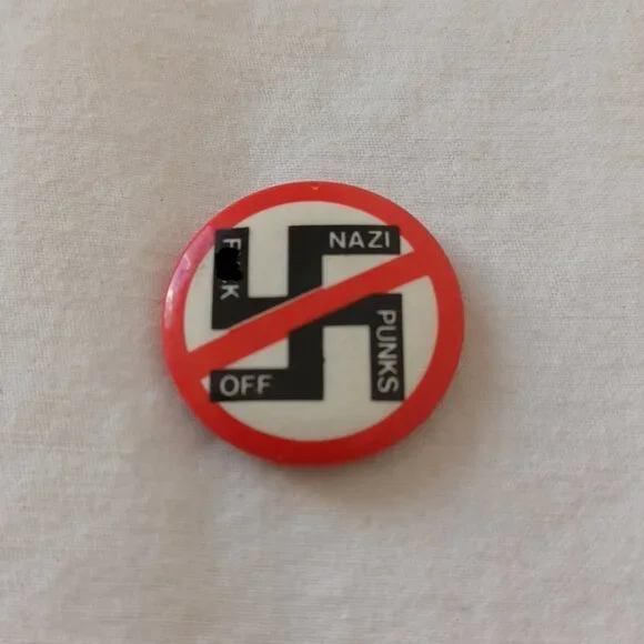 SET OF 10 Vintage 80s Political Punk Rock Pinback Buttons in Various Sizes - Picture 15 of 16